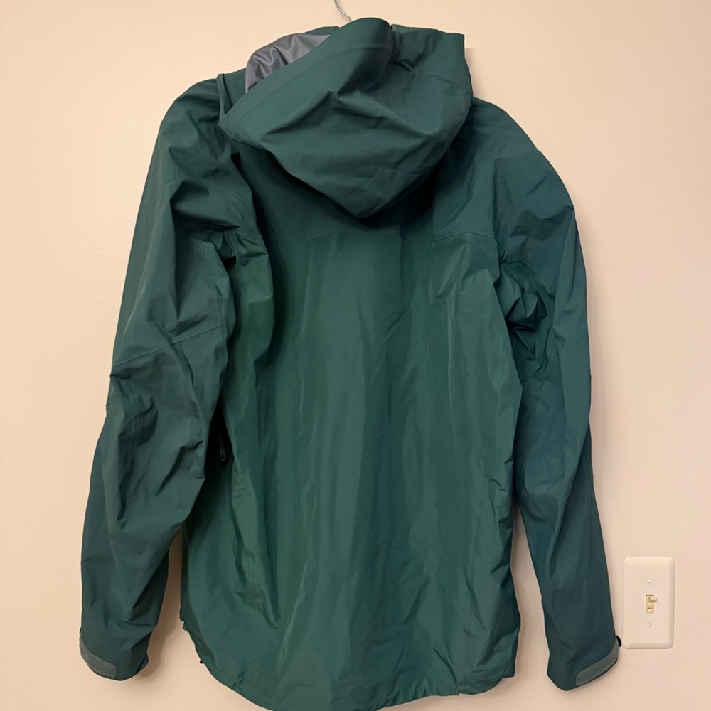 Arc'teryx Beta AR Men’s jacket - Picture 6 of 14